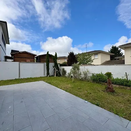 Gisele - Maison Pour 8 Personnes Avec Jardin Dom wakacyjny