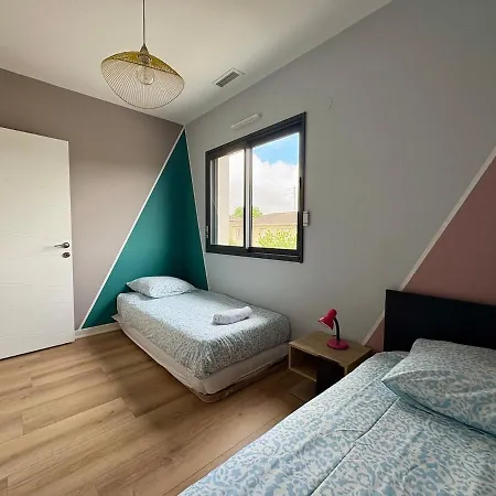Gisele - Maison Pour 8 Personnes Avec Jardin Casa de Férias Lormont